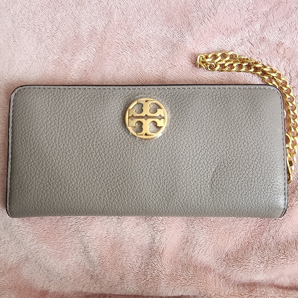 Tory Burch Chelsea Wristlet Pouch